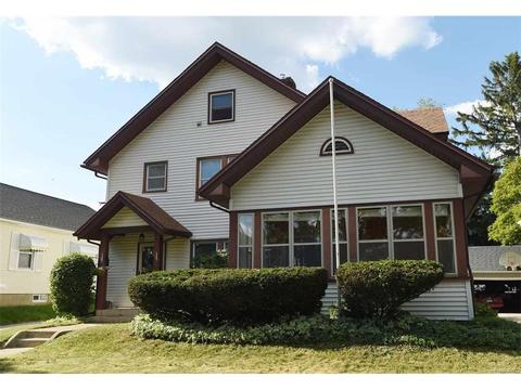 780 Crescent
