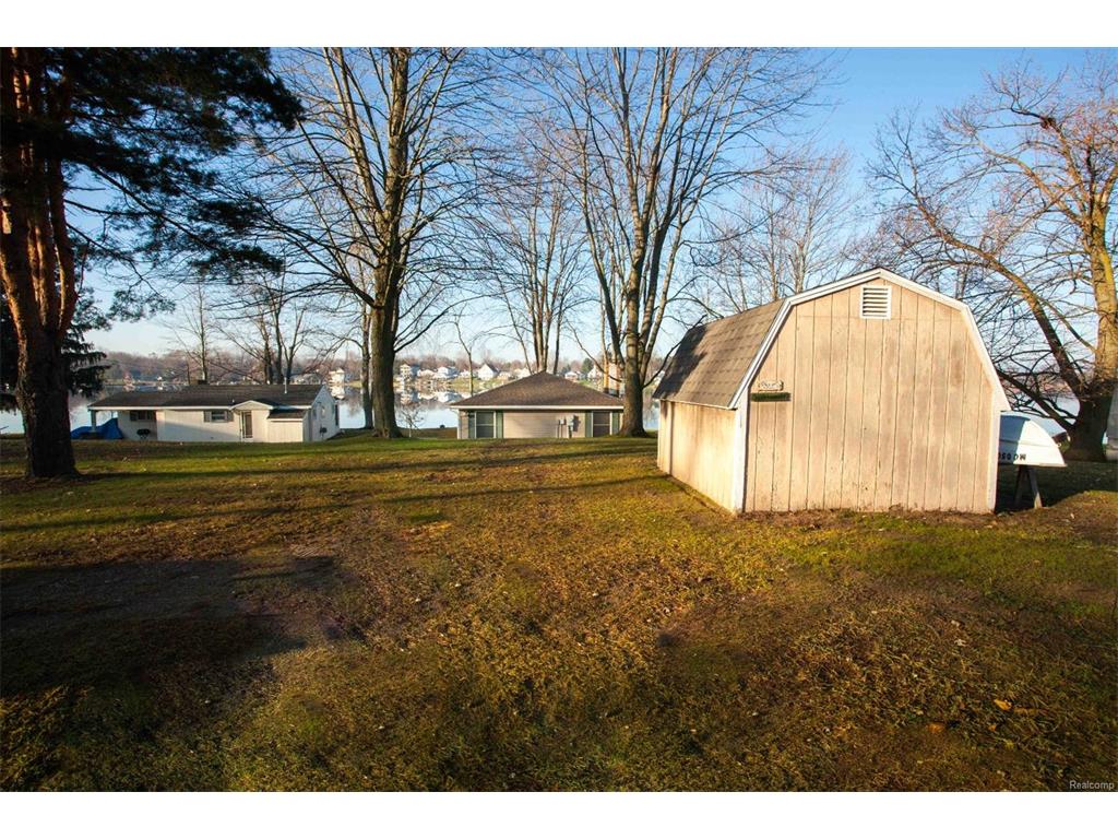 322 Dewey Lake Bch