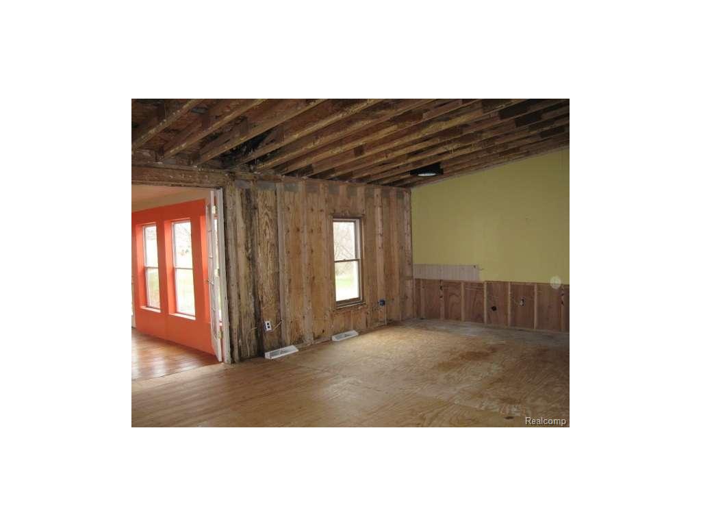1519 Plymouth