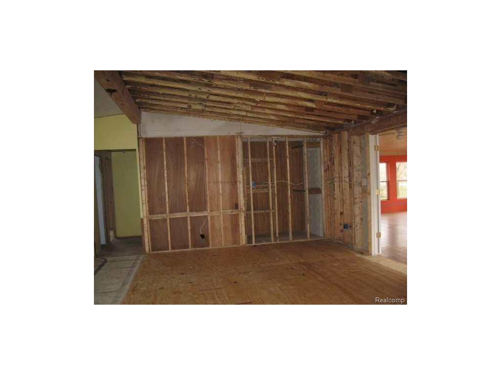1519 Plymouth