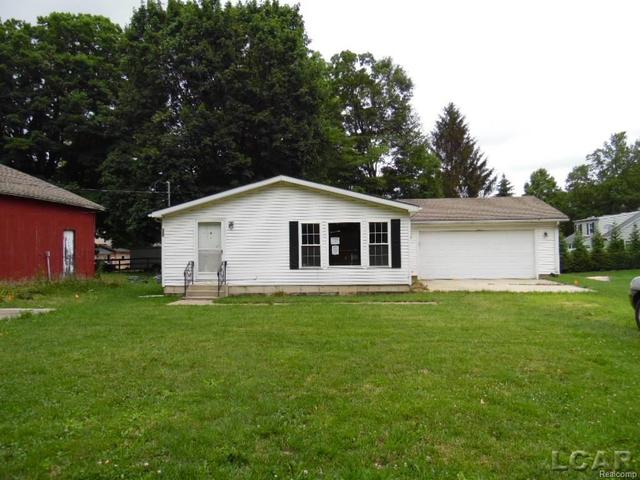 230 N East