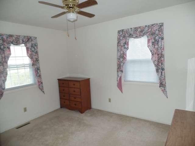 11010 Oakwood Dr