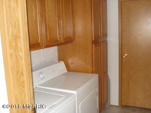 17861 Nelson Dr, Barryton MI 49305