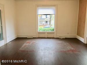 314 S Stewart
