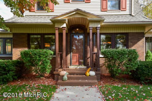 41 Lamoreaux Dr NE