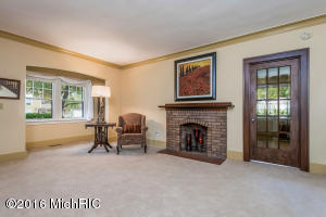 41 Lamoreaux Dr NE