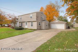451 Netherfield St NW