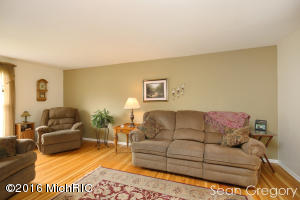 451 Netherfield St NW