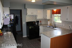 2427 140th Ave, Dorr MI 49323