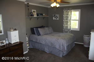 2427 140th Ave, Dorr MI 49323
