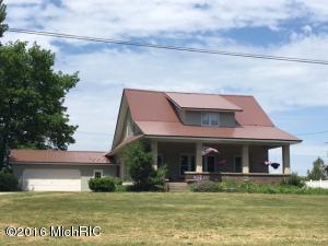 For Sale: 424 W Wheatland Ave Remus, MI 49340