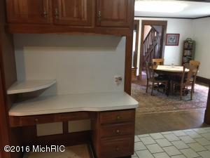 For Sale: 424 W Wheatland Ave Remus, MI 49340