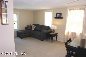 For Sale: 6773 Northland Dr NE Rockford, MI 49341