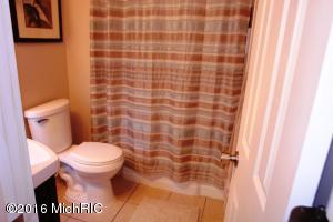For Sale: 6773 Northland Dr NE Rockford, MI 49341