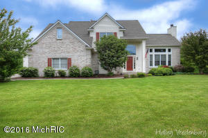For Sale: 6675 Twin Springs Ct NE Rockford, MI 49341
