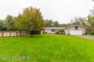 1231 13 Mile Rd NE