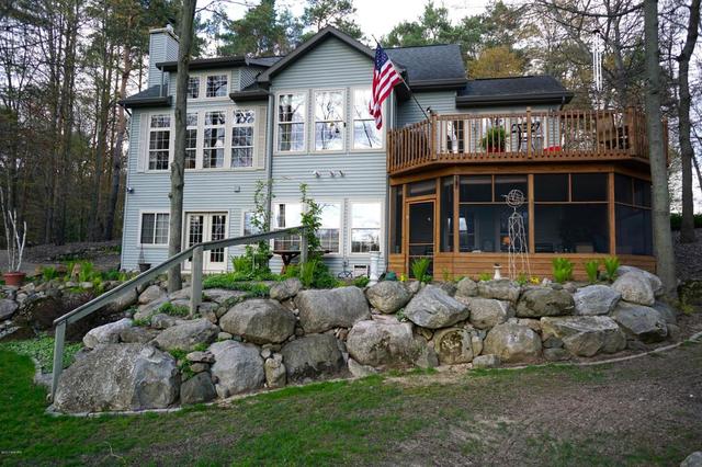 8610 Mohawk Ct