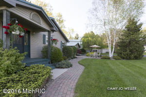 For Sale: 12999 Walter Trufant, MI 49347