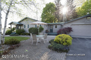 For Sale: 12999 Walter Trufant, MI 49347
