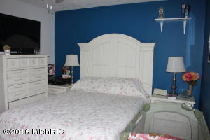 4240 Cloverfield Ct