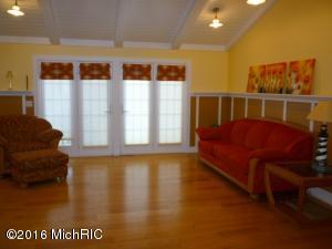 10913 Melanie Dr