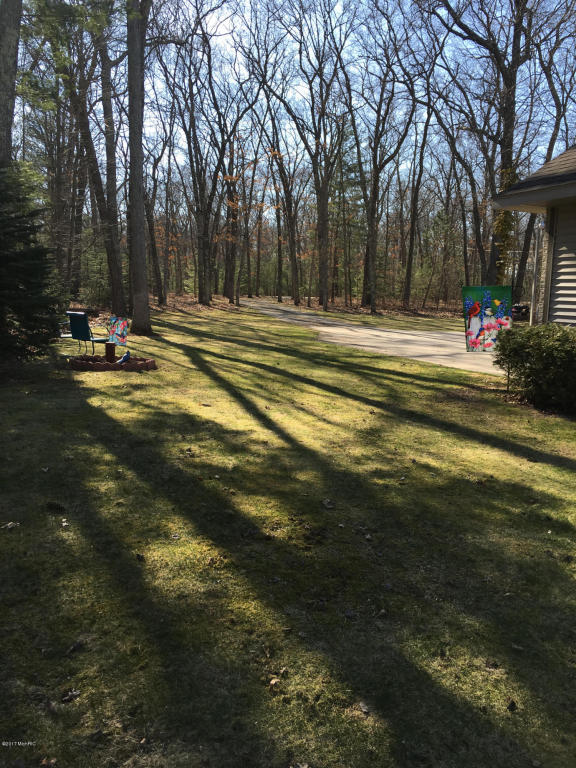 350 S Maple Rd