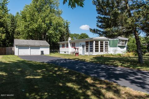 1125 Douglas