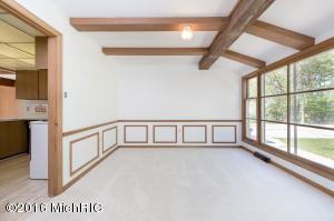 For Sale: 1864 Far Hills Ct Grand Haven, MI 49417