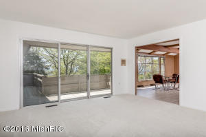 For Sale: 1864 Far Hills Ct Grand Haven, MI 49417