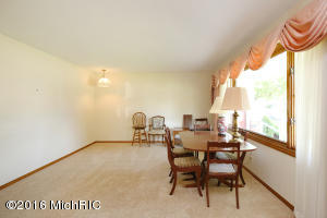For Sale: 3930 42nd St SW Grandville, MI 49418