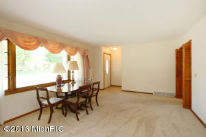 For Sale: 3930 42nd St SW Grandville, MI 49418