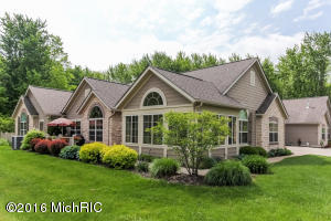 For Sale: 5240 Riverflow Ave SW Grandville, MI 49418