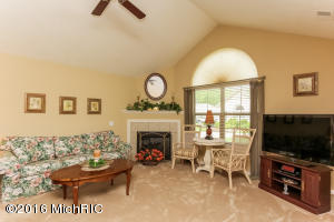 For Sale: 5240 Riverflow Ave SW Grandville, MI 49418