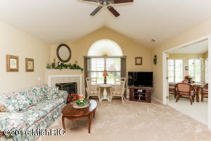 For Sale: 5240 Riverflow Ave SW Grandville, MI 49418