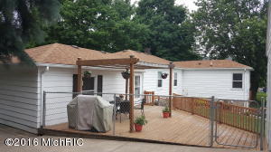 For Sale: 5708 Ivanrest Ave SW Grandville, MI 49418