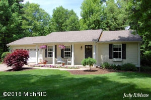 For Sale: 3476 Autumn Wood Dr Hamilton, MI 49419