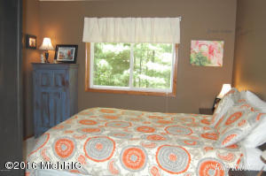 For Sale: 3476 Autumn Wood Dr Hamilton, MI 49419