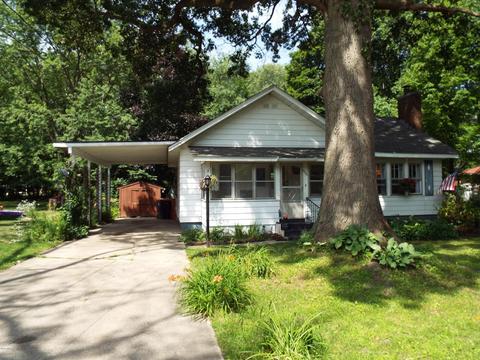 600 Bay Ave