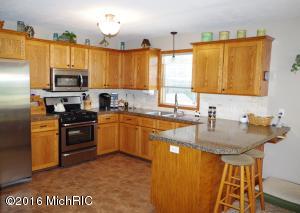 For Sale: 4108 Quail Run Dr Hudsonville, MI 49426