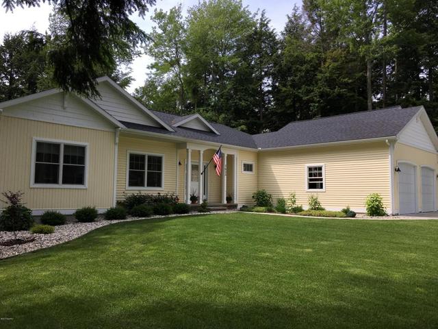 124 Harbor Dr