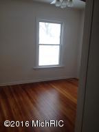 For Sale: 2078 Sisson St Muskegon, MI 49441