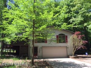 For Sale: 3340 Winnetaska Rd Muskegon, MI 49441