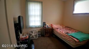 590 Catawba Ave