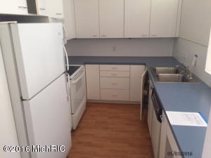 For Sale: 17850 Bramer Ln #APT 36 Spring Lake, MI 49456