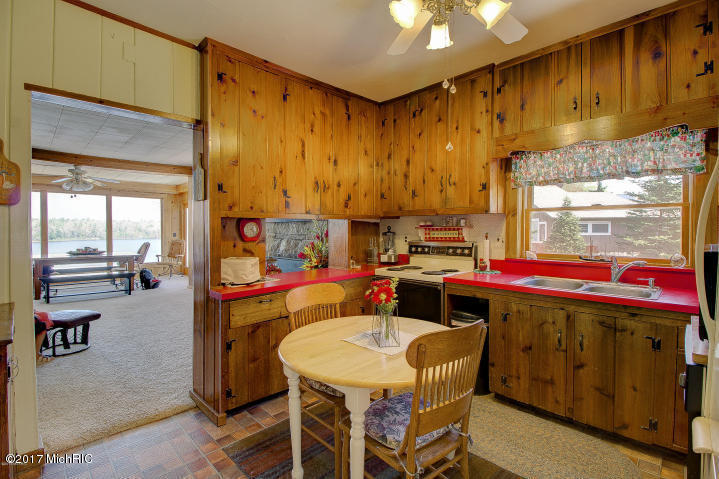 5800 Duck Lake Rd