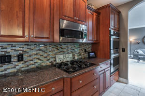 For Sale: 4377 Winterwood Shores Dr Whitehall, MI 49461