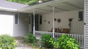 For Sale: 5853 Duck Lake Rd Whitehall, MI 49461