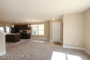 For Sale: 457 La Grave Ave SE #APT 15 Grand Rapids, MI 49503