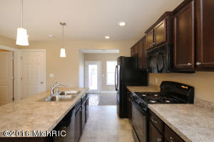 For Sale: 457 La Grave Ave SE #APT 15 Grand Rapids, MI 49503