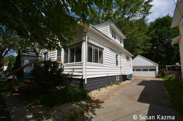 1665 Fremont Ave NW